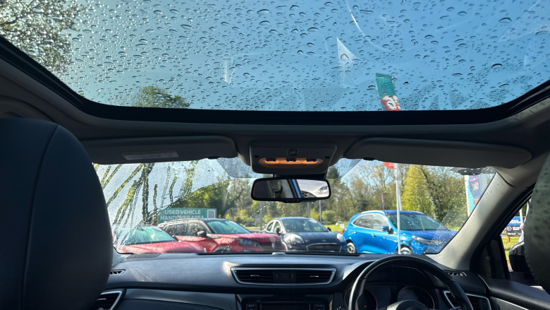 Nissan Qashqai 1.5 dCi 115 Tekna 5dr Diesel Hatchback